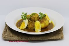 Hog plum with egg curry