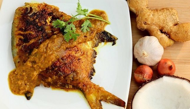 Fried Pomfret with coconut milk